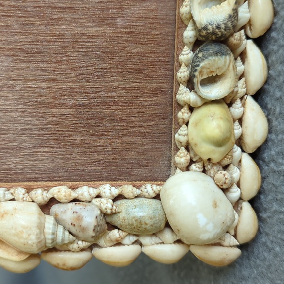 Seashell Picture Frame. - Picture 5 of 8